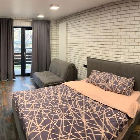 Уютная Квартира Возле Метро 23 Августа Apartman Harkov Kültér fotó