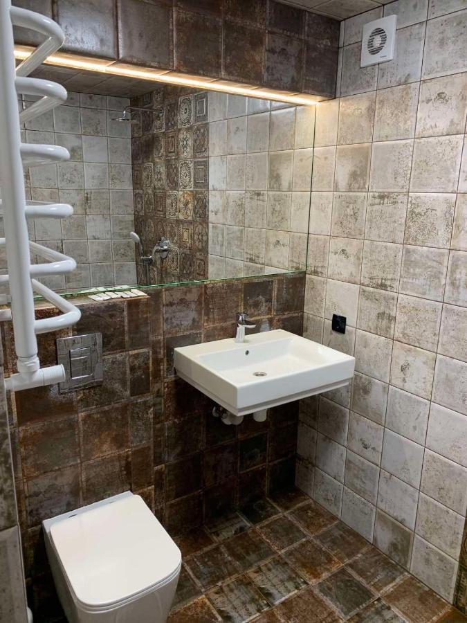 Уютная Квартира Возле Метро 23 Августа Apartman Harkov Kültér fotó